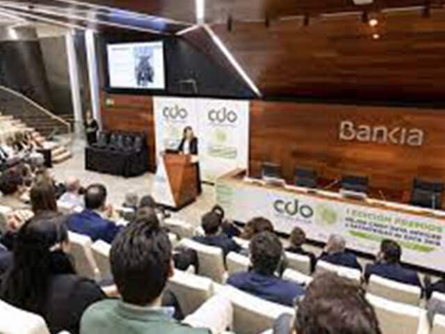 Bankia recibe los premios a la empresa con ‘Mejor estrategia de Big Data’ y ‘Mejor estrategia de Data Visualization’