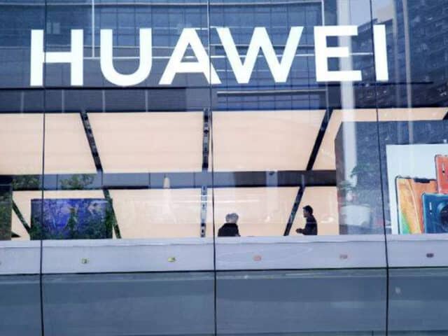 Huawei colabora con el IE sobre nuevos servicios móviles