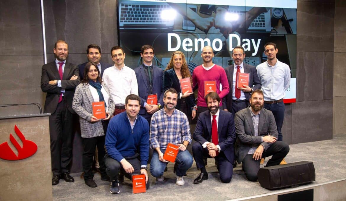 Santander elige a cuatro startups para ampliar las soluciones de digitalización de las pymes