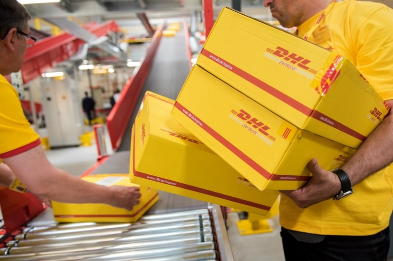 DHL introduce el escaneo inteligente en sus operaciones logísticas