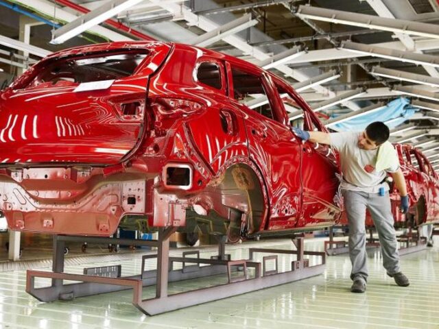 La exportación de automóviles sigue creciendo por encima de la producción