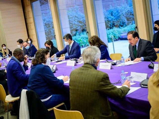 José Manuel Albares aboga por un impulso a la presencia empresarial española en África
