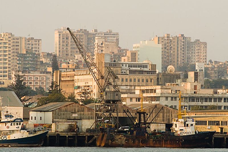 llega-a-mozmabique-la-primera-plataforma-de-gas-licuado