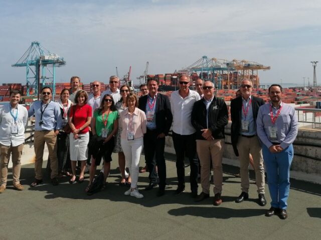 Empresas francesas visitan el Port de Barcelona