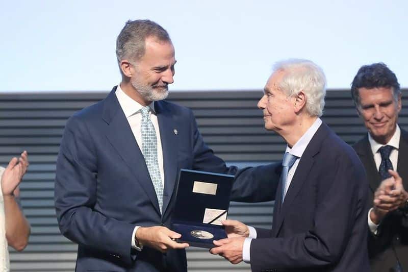 gabriel-escarrer-julia-recibe-el-premio-reino-de-espana