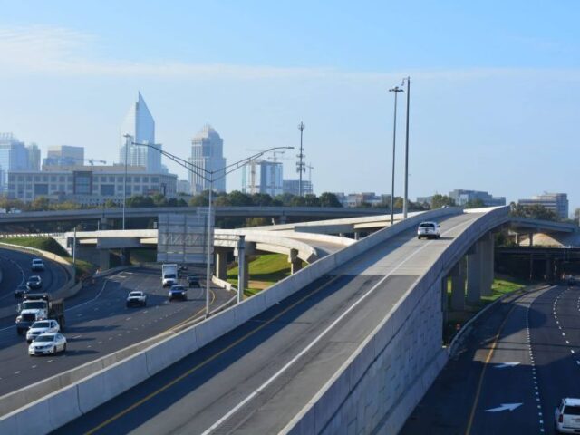 Ferrovial aumenta su participación en la autopista estadounidense I-77