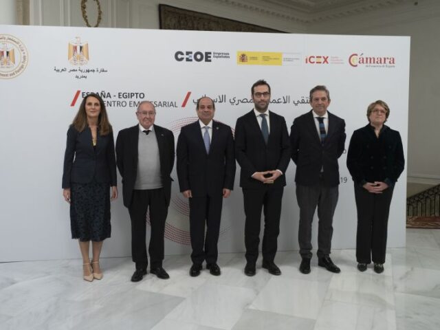 El presidente de Egipto subraya la voluntad impulsar el comercio con España