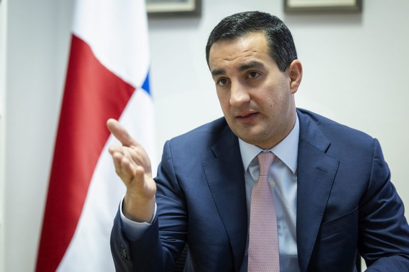 Entrevista con el Embajador de Panamá en España