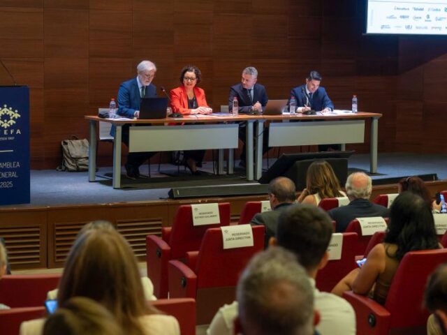La empresa familiar valenciana (IVEFA) reivindica la continuidad generacional