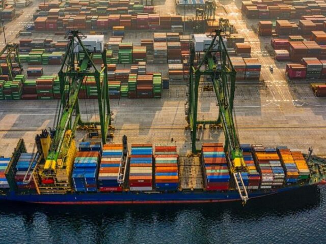 atraccion-de-inversion-a-los-puertos-espanoles