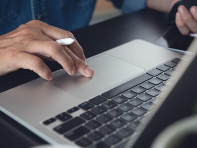 La Comunidad de Madrid impulsa servicios públicos para emprendedores con IA