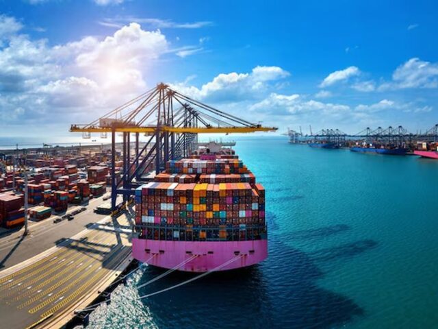 El déficit comercial de España se dispara un 53%