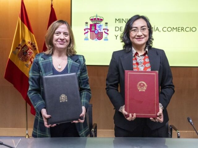 Primera Comisión Mixta entre España y Vietnam