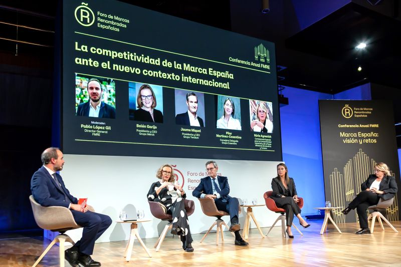 Foro de Marcas Renombradas conferencia Marca España. Mesa empresarios