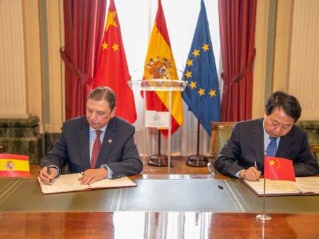 España y China avanzan en certificación y seguridad alimentaria