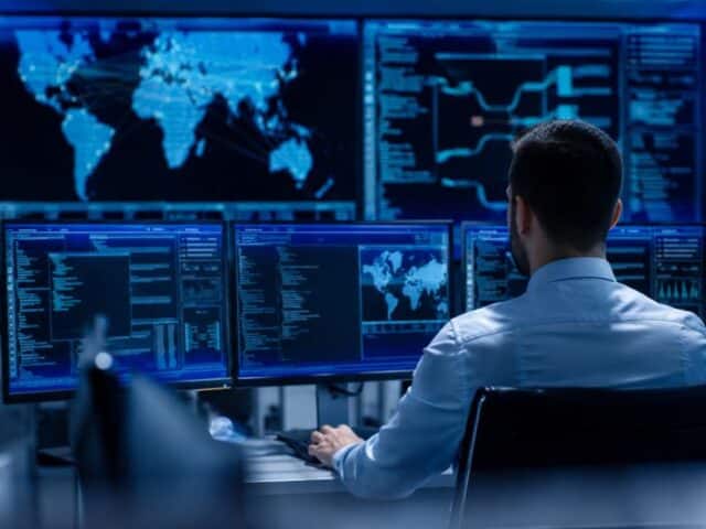 La escasez de talento en ciberseguridad se agrava mientras crecen los riesgos asociados a la IA
