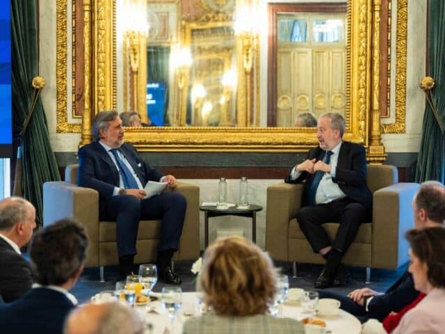 La incertidumbre geopolítica obliga a las empresas a reforzar su estrategia financiera
